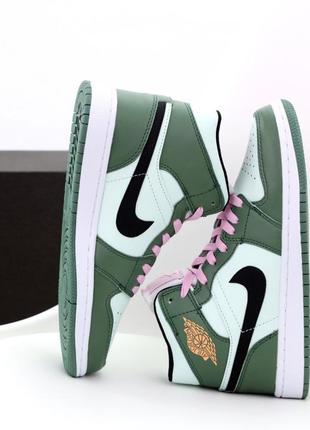 Женские кроссовки nike air jordan 1 mid green white 37-39-40-42