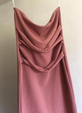 Міді сукня футляр з відкритими плечима з крутим декором4 фото