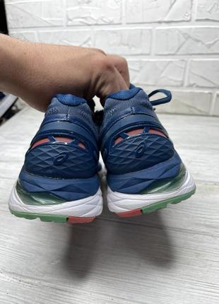 Кроссовки asics