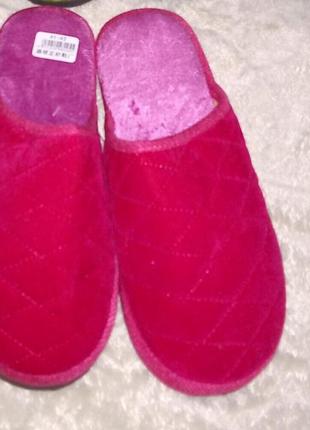 Женские домашние тапочки