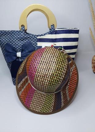 Жіночий капелюшок