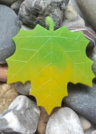 Винтажный значок кленовый лист канада брошь листик листок листья брошка2 фото
