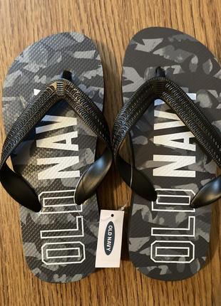 Вьетнамки, флип-флопы old navy logo-graphic flip-flops for kids1 фото