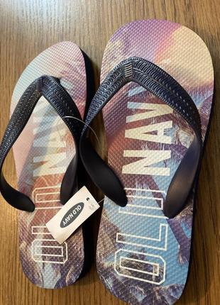 Вьетнамки, флип-флопы old navy logo-graphic flip-flops for kids3 фото