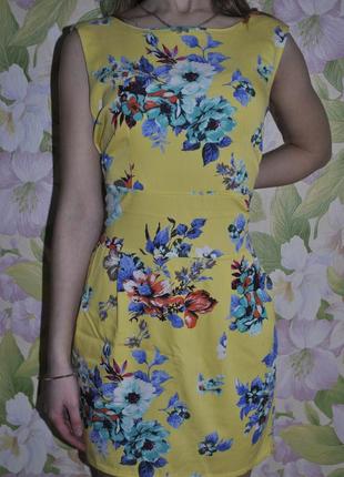 Летнее платье с цветочным принтом1 фото