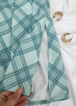 Мини-юбка со складками с разрезом сбоку ✨ prettylittlething ✨ теннисная юбка по типу теннисной в клетку2 фото