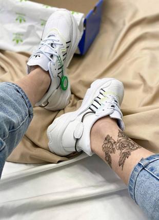 Жіночі кросівки adidas ozweego white chameleon знижка sale6 фото