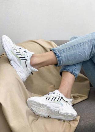 Жіночі кросівки adidas ozweego white chameleon знижка sale4 фото