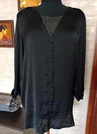 Чорна блуза