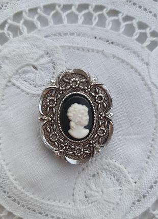 Винтаж зажим для платка камея германия