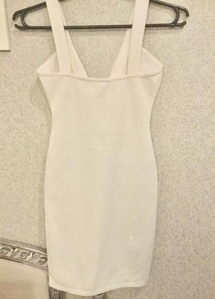 Белое платье с декольте missguided,р.34 3