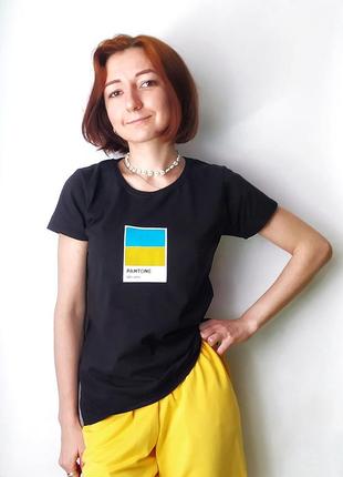 Жіноча чорна футболка pantone ukraine2 фото