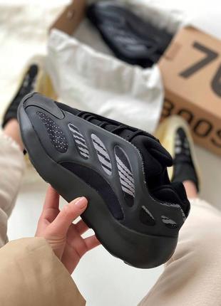 Чоловічі кросівки adidas yeezy 700 v3 alvah  🖤3 фото