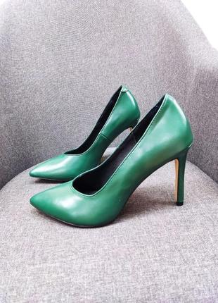 Туфлі човники на шпильці з італійської шкіри зелені1 фото