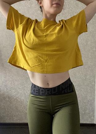 Оверсайз кроп-топ