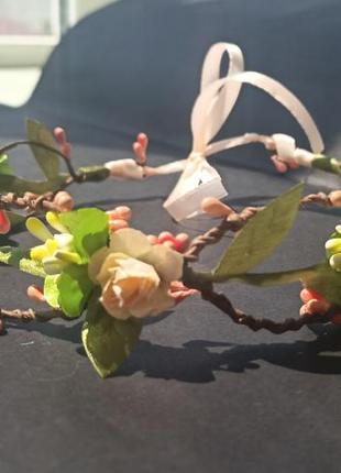 Обруч з квітами з лози вінок віночок