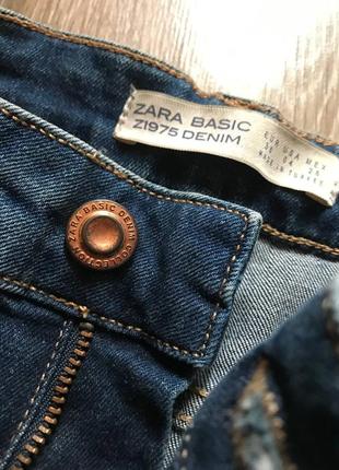 Рванные узкие светлые джинсы zara на средней посадке зауженные обтягивающие скинни джинсы зара4 фото