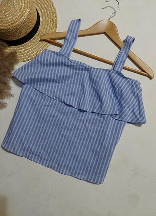 Блуза з воланом