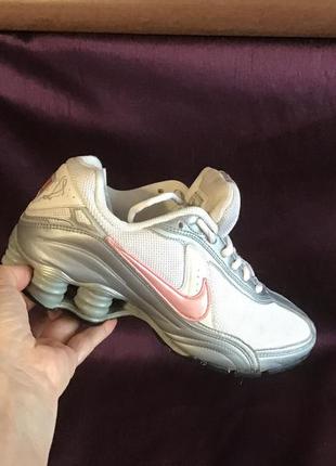 Кроссовки nike shox на  38 размер1 фото