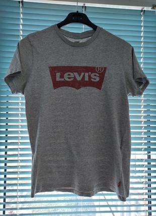 Футболка levi's