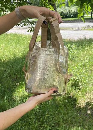 Жіночий маленький рюкзак лаковий золотистий прогулянковий, міні рюкзак міський для дівчат золотий6 фото