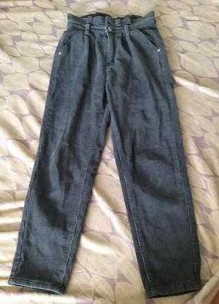 Вельветовые брюки цвет болотный,зеленый