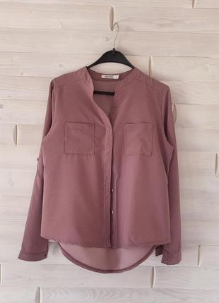 Модна жіноча блуза в дрібний білий горошок