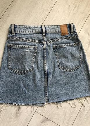 Джинсовая рваная короткая мини юбка бершка bershka летняя короткая юбка7 фото