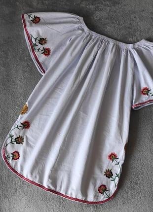 Сукня вільного крою з вишивкою zara