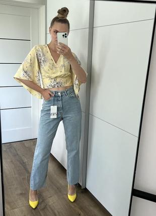 Блуза на запах квітковий принт