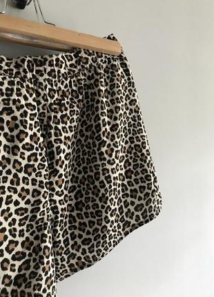 Леопардовые шорты h&m 2