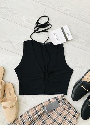 🛍брендовий укорочений топ з зав'обов'язками nasty gal