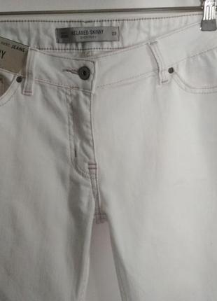 Стильні фірмові білі джинси скіні супер якість3 фото
