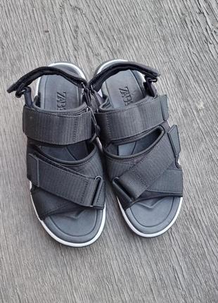 Чоловічі сандалі zara 403 фото