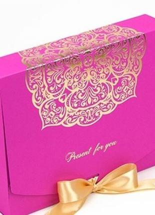 Подарункова коробка фуксія 25х20х5 см (рожевий)