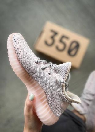 Adidas yeezy 350 v2 "synth reflective" женские кроссовки  адидас ези буст розовые2 фото