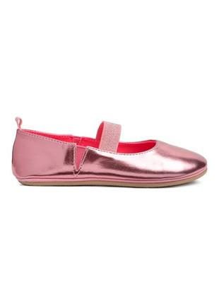 Дитячі туфельки для дівчинки h&m швеція розмір 26 (16.5 см) рожевий металік