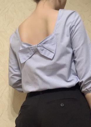 Смугаста блузка