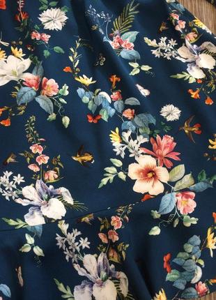 Трендові сукні з квітковим принтом oasis моди limited5 фото