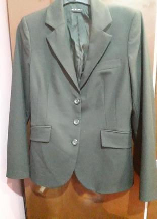 Жакет чорного кольору