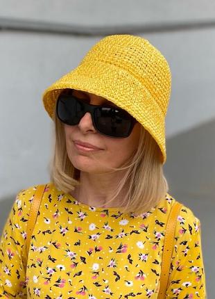 Літня панама з рафії