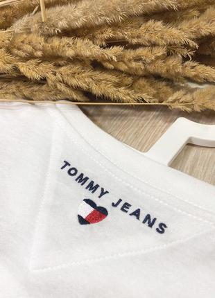 Футболка от tommy hilfiger,1 фото