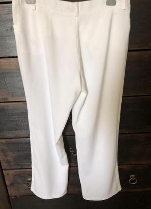 Класні базові білі прямі брюки 50-54 р3 фото