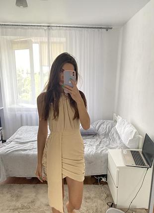 Плаття , сукня бежевого коліру , плаття гола спина