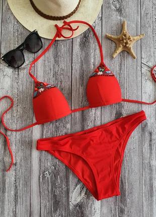 Купальник жіночий червоного кольору
