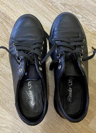 Кожа классные лёгкие туфли кросовки кросівки  кеды мокасины черные чорні шкіряні 36 - 36,57 фото