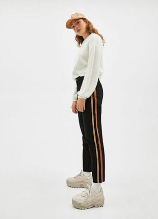 Класні джинси труби з лампасами