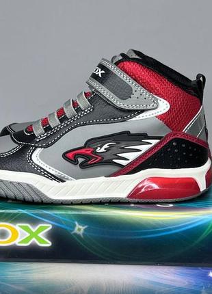 Детские ботинки geox inek 28,29,30 с мигалками мальчику дитячі черевики хлопчику