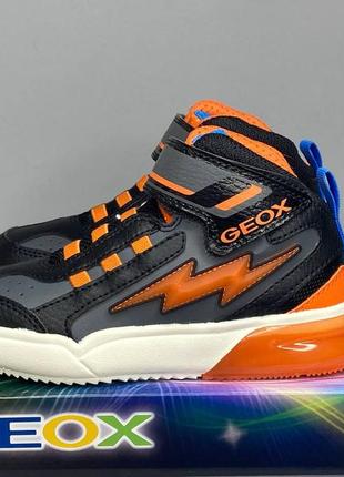 Дитячі черевики geox grayjay 25,28,29,33 з мигалками дитячі черевички хлопчику2 фото