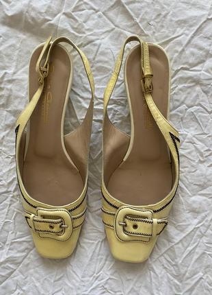 Мюлі трендові//туфлі в дизайнерському стилі